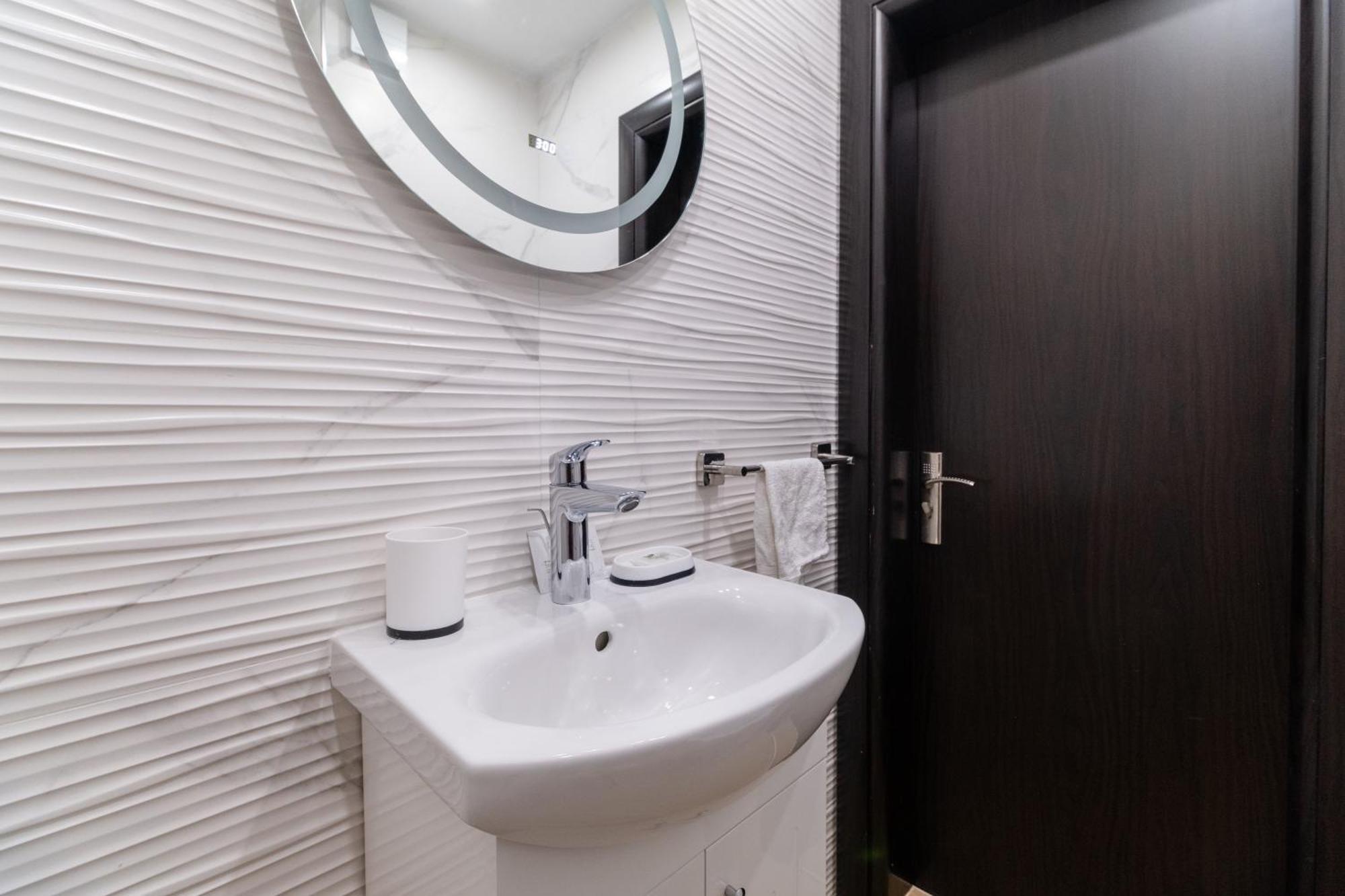 1-Bedroom Apartment With Free Private Parking Plovdiv Extérieur photo