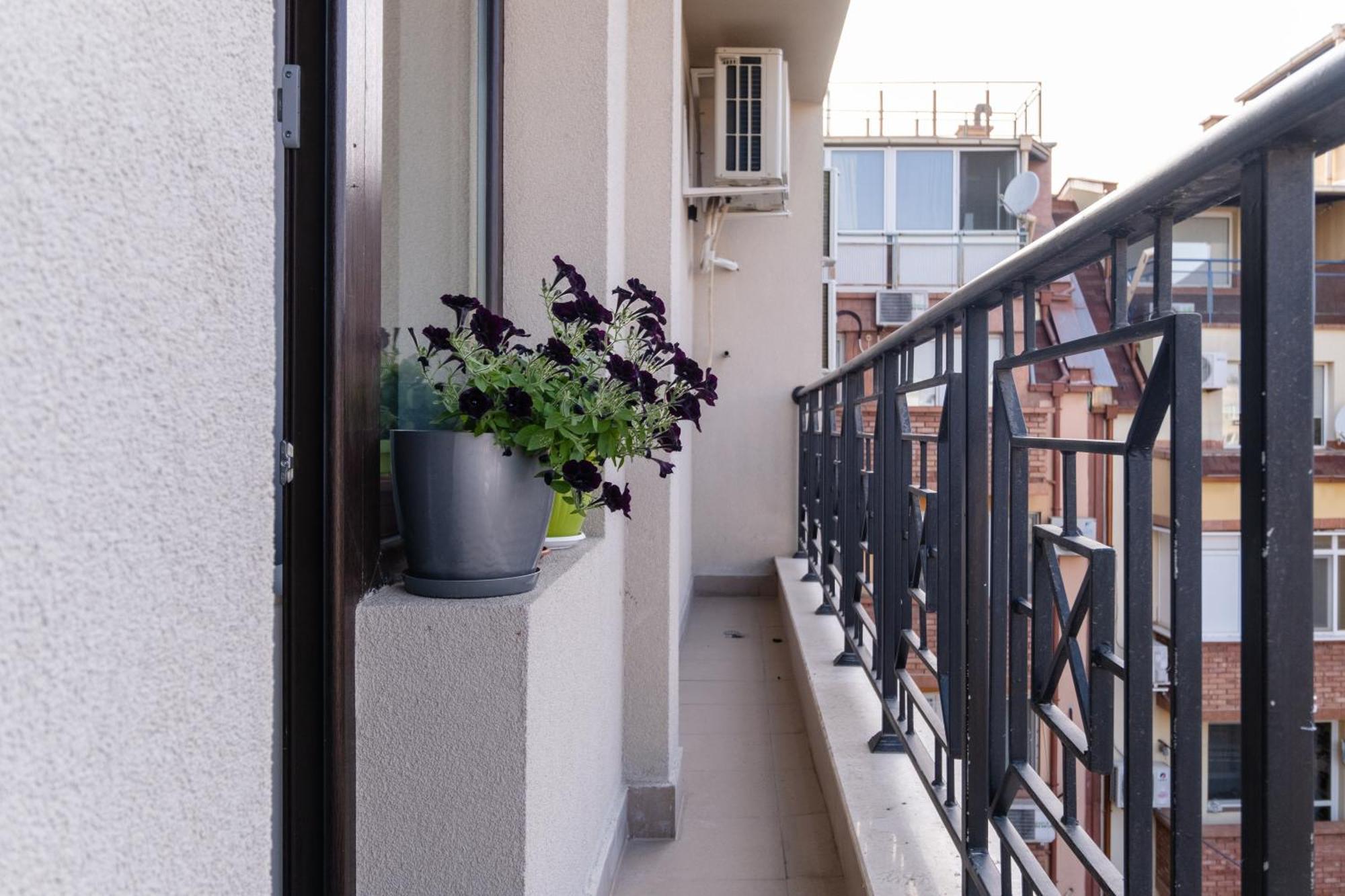1-Bedroom Apartment With Free Private Parking Plovdiv Extérieur photo